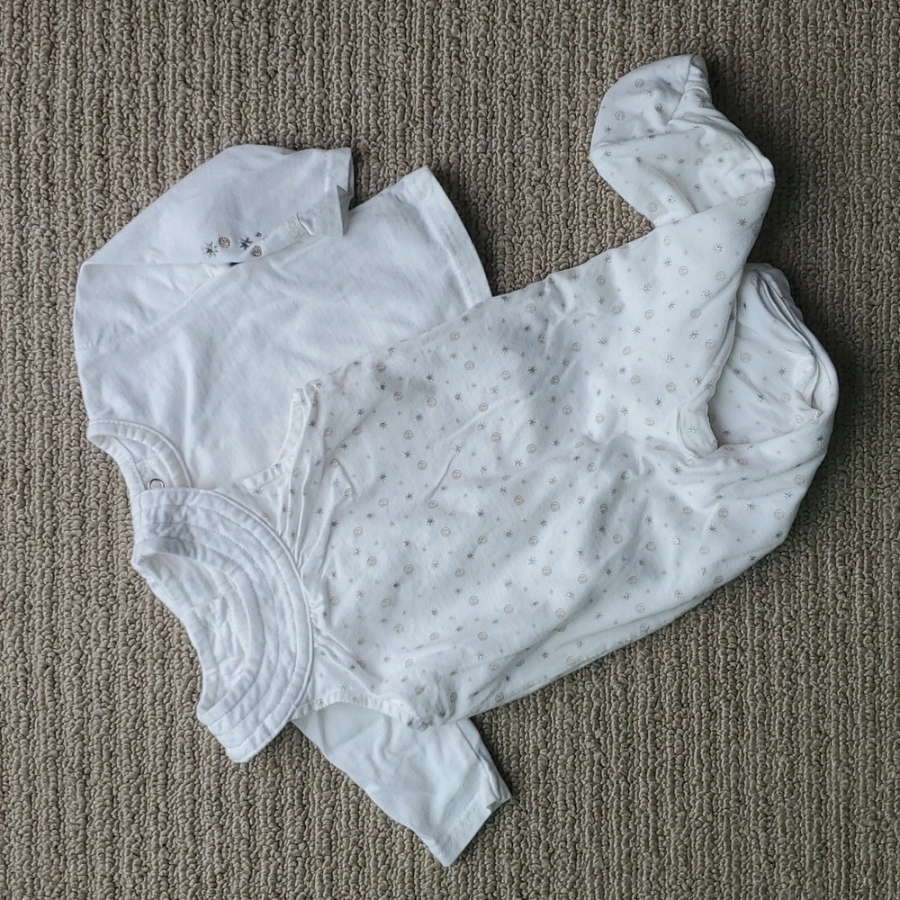 Matching long sleeve and footie set by ZipZap, size 6m